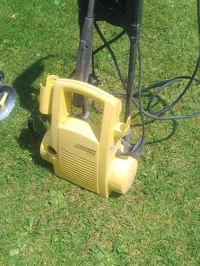 2 power washers (read description)