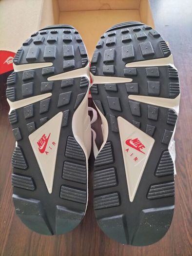 Nike Huarache trainers size 4.5, white black and red