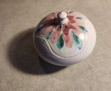 A Lovely Trinket Pottery Dish And Lid.
