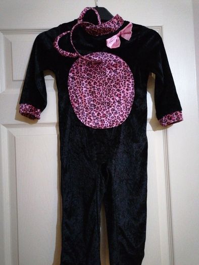 Halloween costume. 3-4 yrs