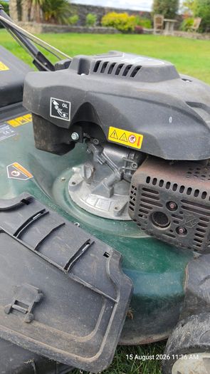 Webb self propelled lawnmower
