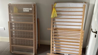 2 ikea sniglar cots