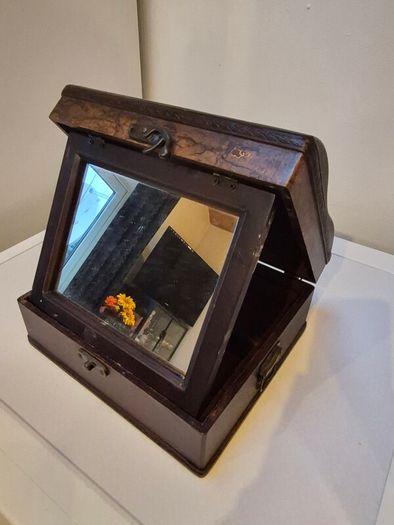Vintage Wooden Jewellery Box