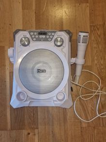 IHOME Sound Factory Singers Karapke Machine