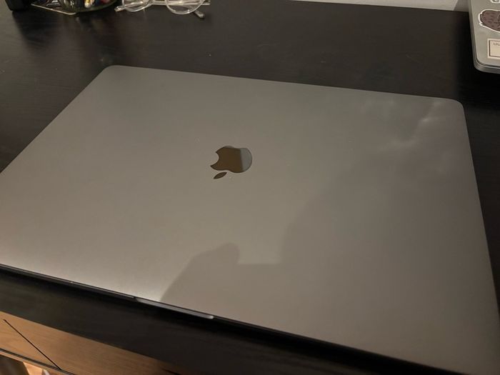 Macbook Pro 2018 15,1 i7 w/Radeon 560x 32GB 500GB