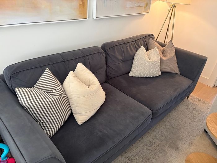 Diamond furniture 2 piece couch