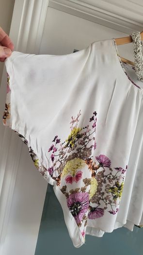 M&S INDIGO floral top Sz 8 ( Fit 8-10UK)