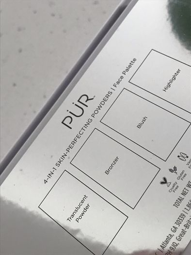 PUR 4 in 1 Skin Perfecting Powders Palette shade Fair Light- New / Boxed