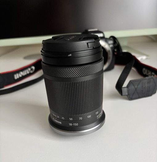 Canon Mirorless Camera