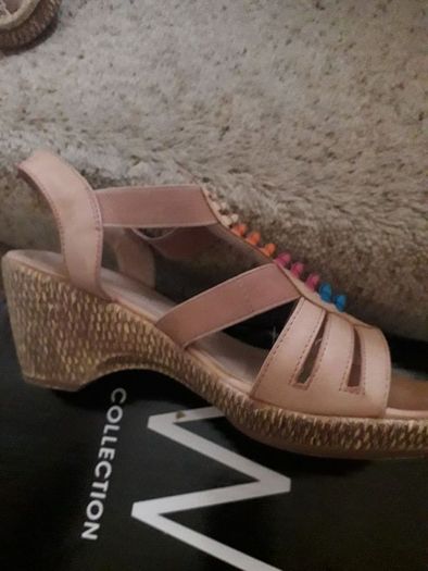 Sandals/Wedge Heeled Multicolour Leather Sandals .. Size: 5 UK .. 38  EU .. Price Drop .. Updated 20/07/22