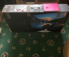 Brand New Dell UltraSharp 32" 4K U3223QE