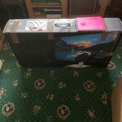 Brand New Dell UltraSharp 32" 4K U3223QE