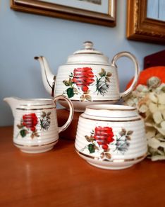 Sadler Teapot, Creamer & Sugar Bowl