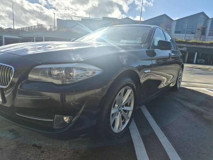 BMW 5-Series 2011