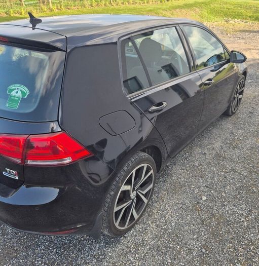 Black Volkswagen Golf 2017