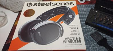 SteelSeries Arctis 9 Headphones - Parts or Repair