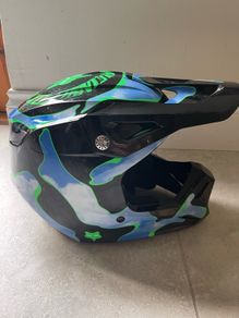 Fox helmet v1