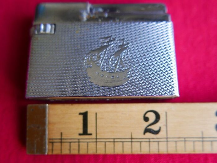 Vintage SILVER MATCH Pocket Gas Lighter