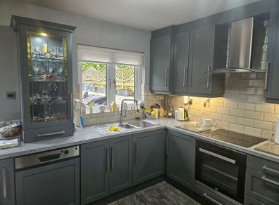 Full Kitchen