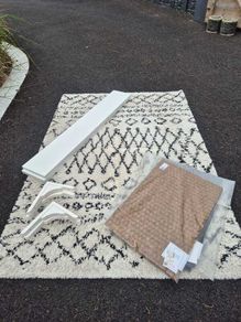 Rug, Shelves & Doormats (Job Lot)