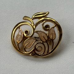 gold-tone vintage apple brooch