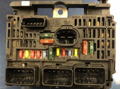 Peugeot fuse box