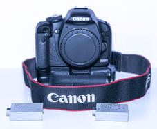 Canon EOS 500D Camera Body + Accessories