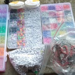 Bracelet and jewelry Making kit