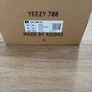 Adidas Yeezy 700 Image 2