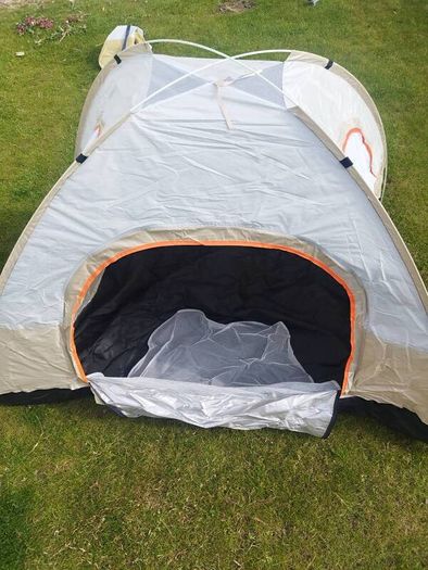 pup up tent