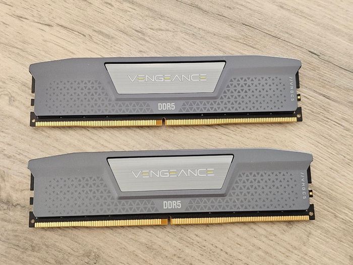 Corsair Vengeance 64GB (2x32GB) DDR5 - EXPO