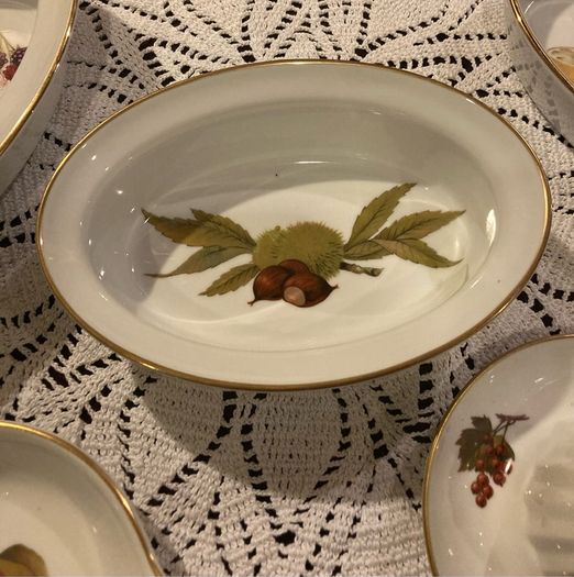 7- Evesham  bone china dishes