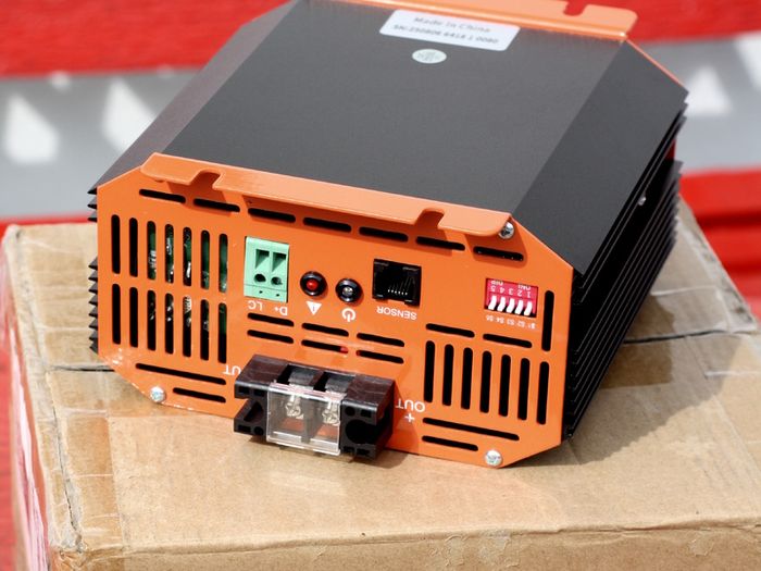 12V DC - 12V DC 30A Battery Charger