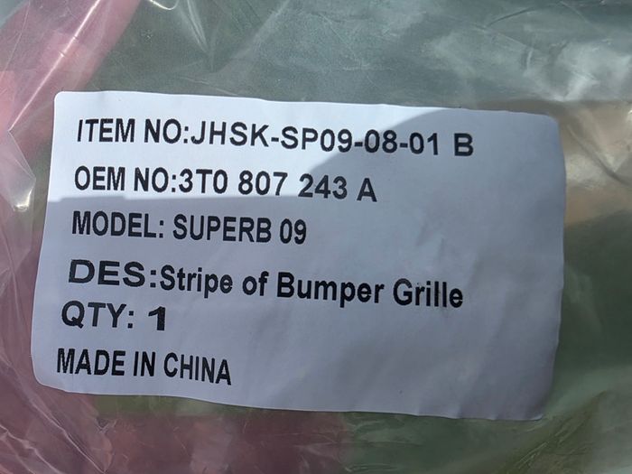 Stripe of Bumper Grille for Skoda Superb 2009-2013