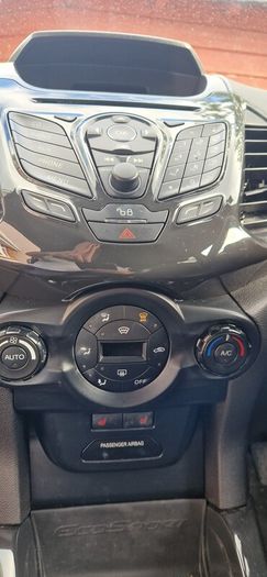 Ford EcoSport 2016