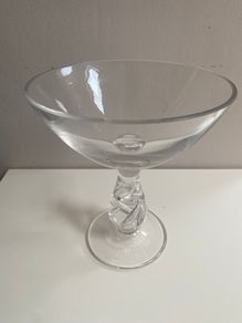 Fabulous Dartington tall 19.75 cm crystal Glass  compote dish,
