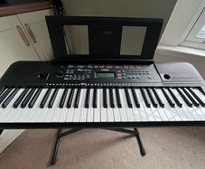 Yamaha PSR E263 Beginners Keyboard