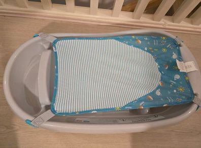 bath tub suitable from newborn