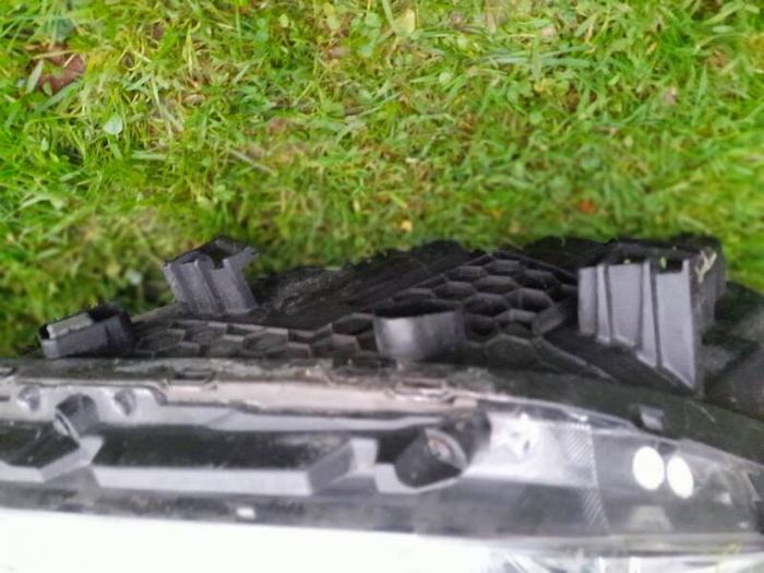 2 Genuine Hyundai i30 Halogen Headlights