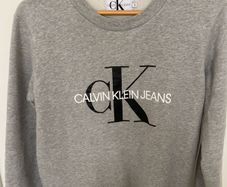 Super Soft Calvin Klein Sweatshirt