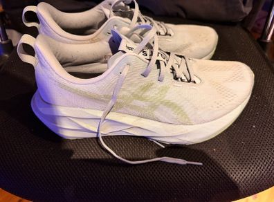 Asics Novablast 5 Mens UK9