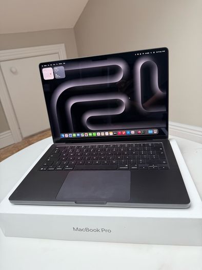 Apple MacBook Pro 14 M5 16GB 512GB AppleCare Dec'28