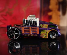 Crate Racer ! TREASURE HUNT ! from Experimotors Series ! 2015 ! Mattel ! Hot Wheels !