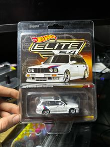 Hot Wheels Elite 64 '1990 BMW 318i Touring