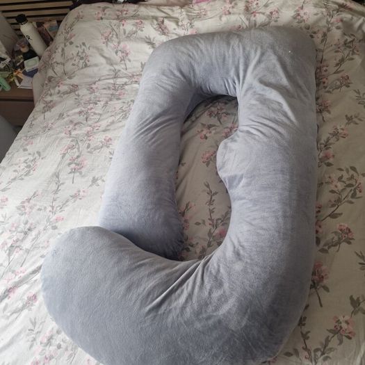 Pregnancy pillow