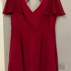 Chi chi curve Cemile dress