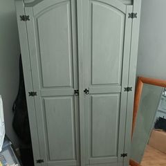 wardrobe