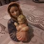 Goebel Mother & Child Figurine Image 4