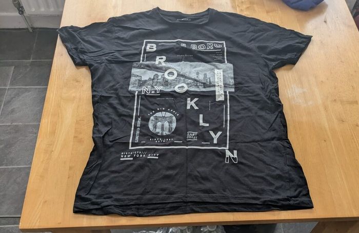 Selection of large tshirts for sale