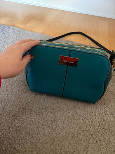 hand bag